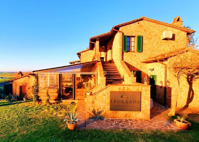 Leonaerdo Guests House