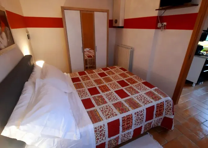 Leonaerdo Guests House